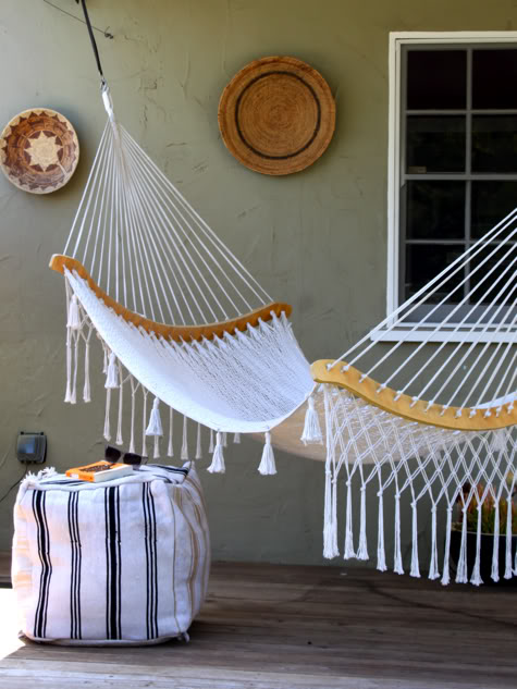 16 DIY Outdoor Furniture Pieces