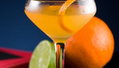 Top 10 Tropical Cocktails For Summer Refreshment