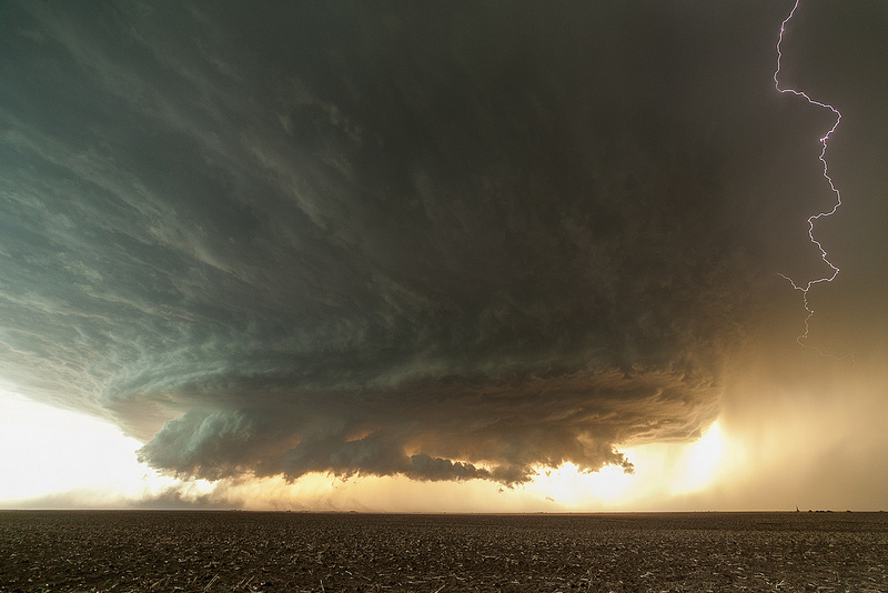 17 Beautiful Photos of Incoming Storm Clouds