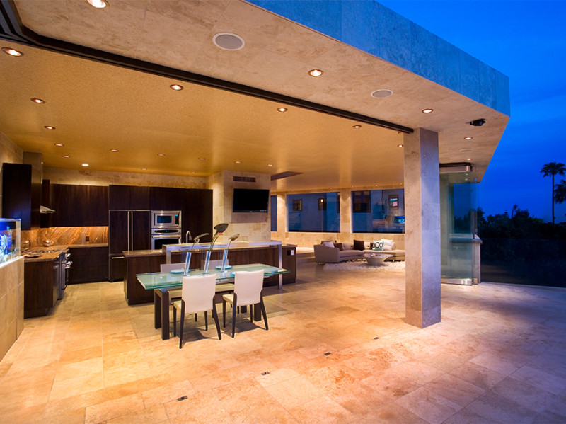 10 Outdoor Luxury Kitchen Designs