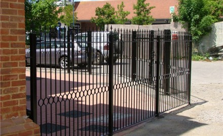 5 Advantages of Using Steel for Your Security Fencing