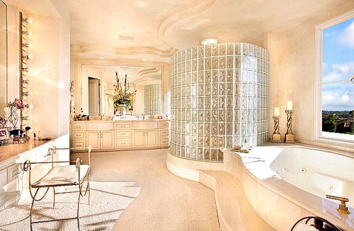 19 Cool, Modern and Extremely Luxury Bathrooms