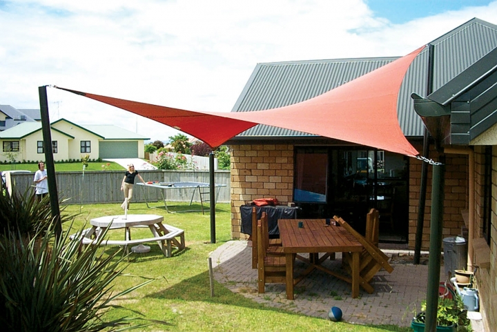 How To Pick a Quality Shade Sail
