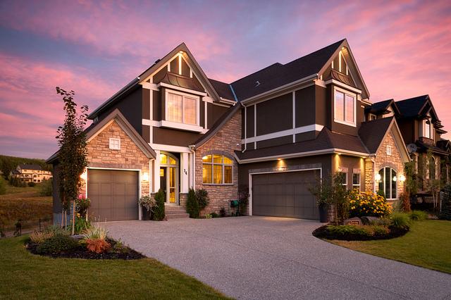 How To Maximize Your Home Value With a New, Fresh Exterior Design