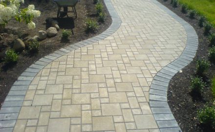 Essential Tips for Choosing The Right Paving Stone