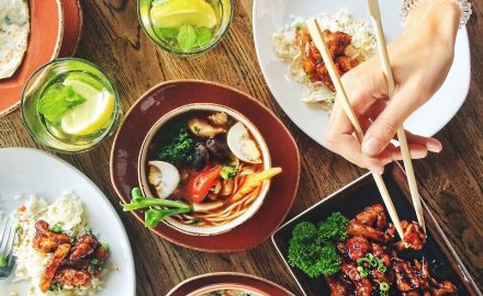 4 Ways to Find Cheap Eats Anywhere You Travel