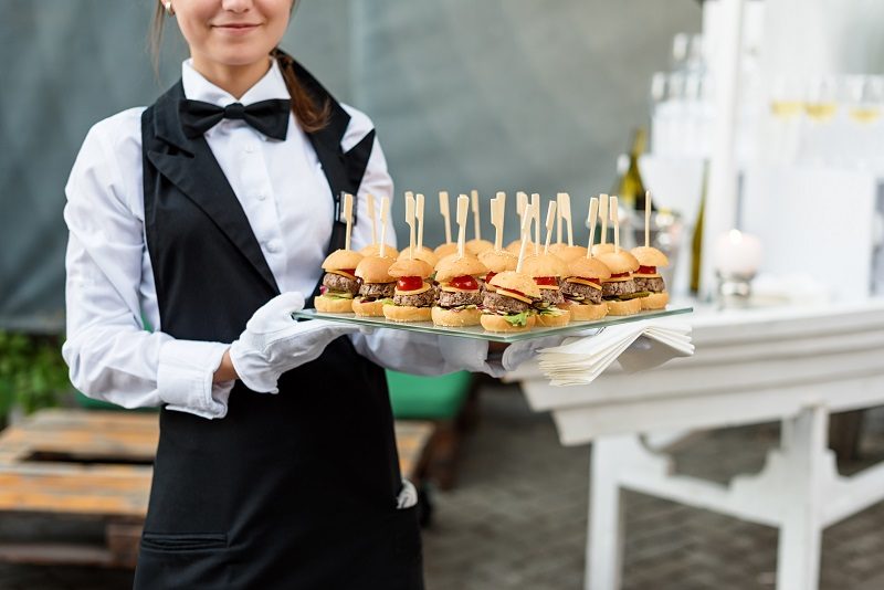 9 Reasons You Should Consider Home Party Catering