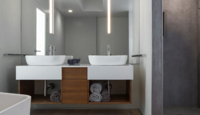 Smart and Handy Tips for Small Bathroom Renovations