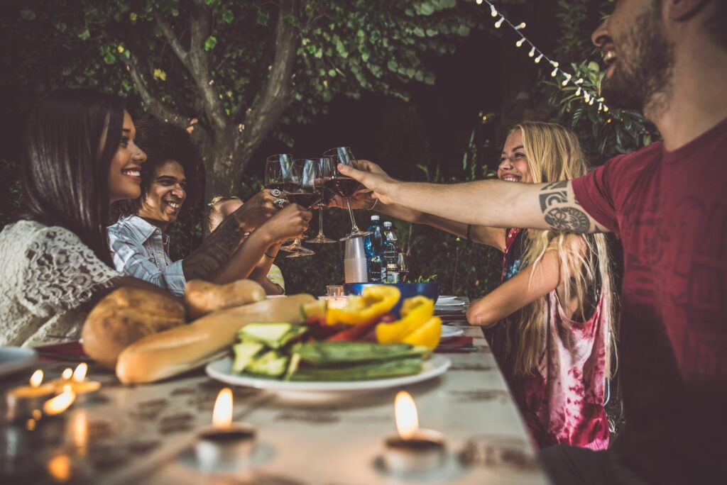 6 of the Best Backyard Entertaining Ideas for Summer - BeautyHarmonyLife