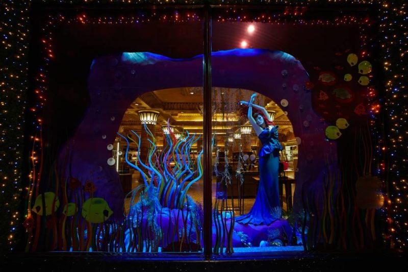Decoration Inspiration: The Best Ever Christmas Window Displays