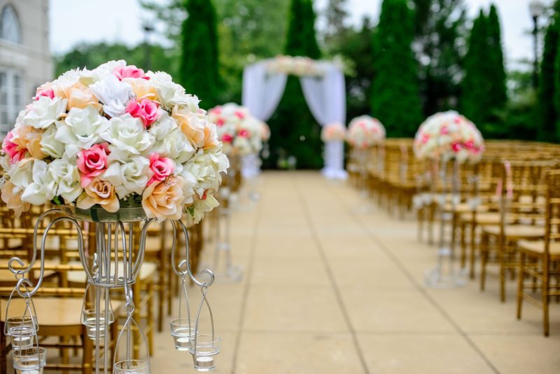 How Do People Pay for Weddings? 7 Ways to Afford Your Dream Day