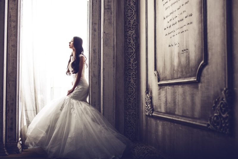 How Do People Pay for Weddings? 7 Ways to Afford Your Dream Day
