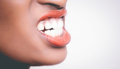 Simple Ways You Can Whiten Teeth Without Going To The Dentist