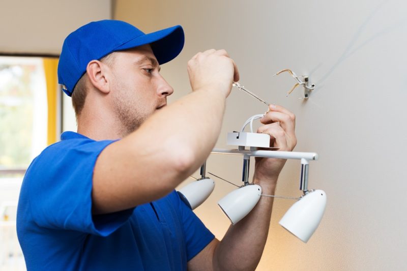 5 Tips to Choose Electrical Services