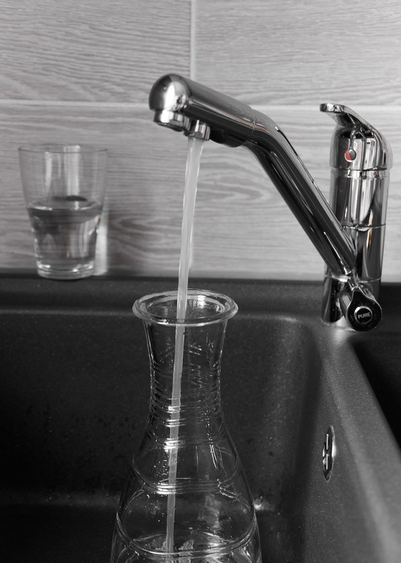 Ensure Safe Water Consumption in 9 Ways