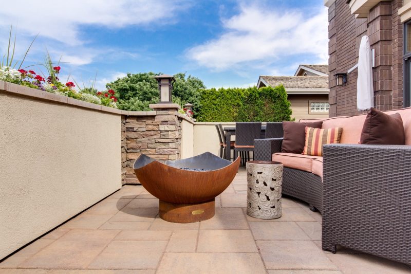 4 Tips for Creating the Perfect Outdoor Entertaining Space