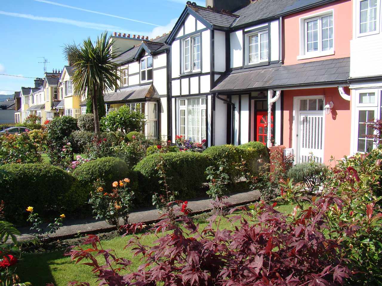 Public home. Цвет Killarney. Homes in Ireland.