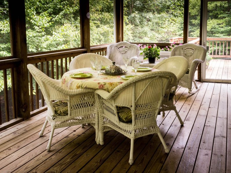 8 Ways to Transform Your Patio or Deck this Summer