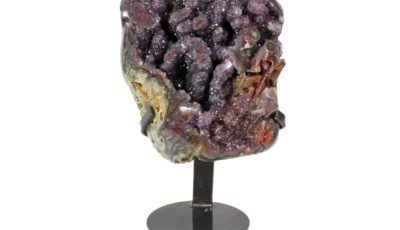 Amethyst Geodes: Reasons To Decorate Your Home With Fossils & Crystals