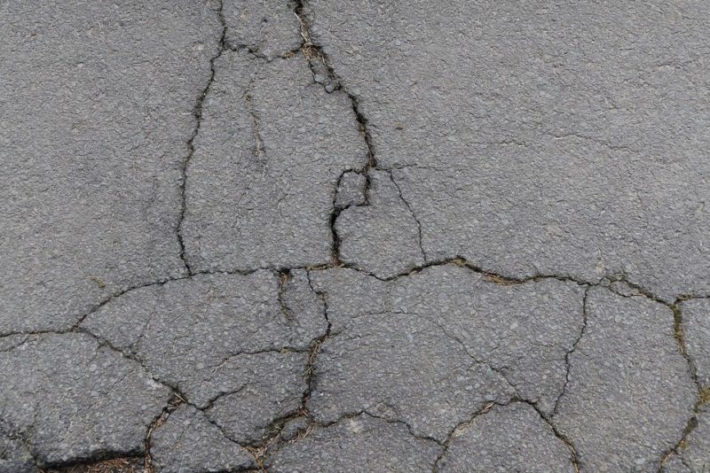 How to Fix Asphalt Damage Before Winter Hits