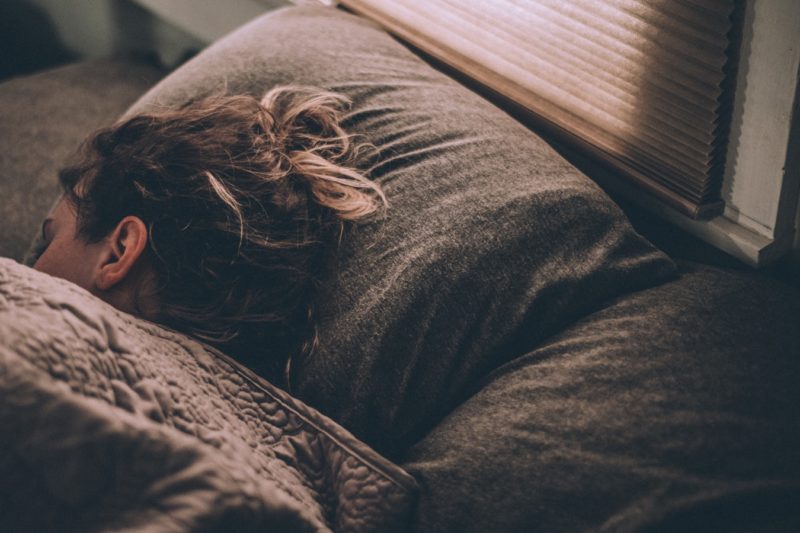 7 Comfortable Ways To Feel Like Sleeping On The Cloud
