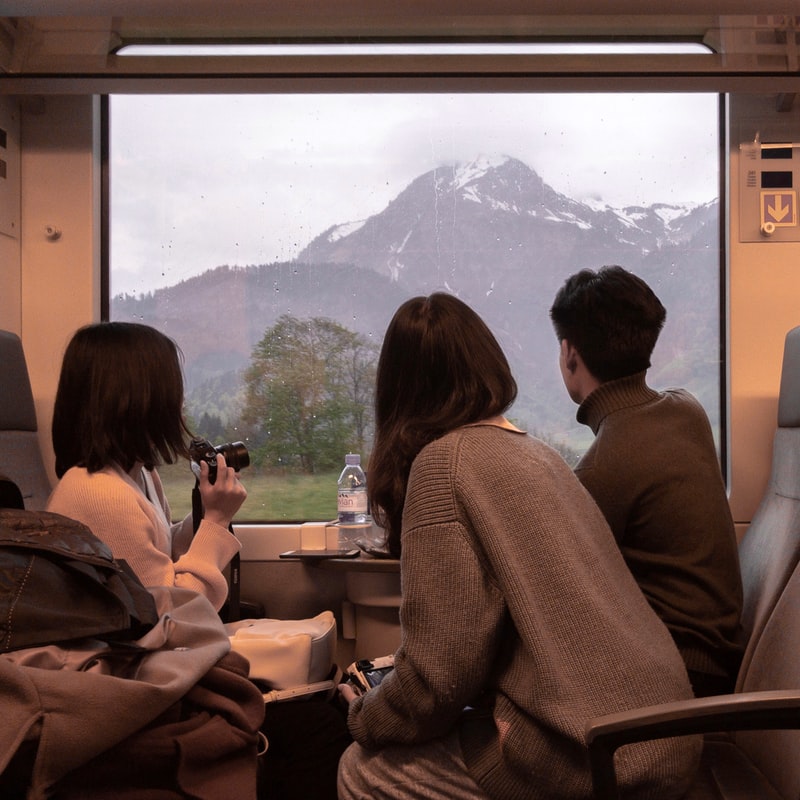 5 Tips for Traveling by Train