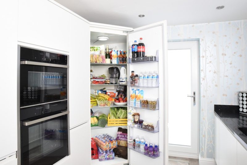 A Guide On Early Warnings Signs to Know You Need To Replace or Repair a Refrigerator