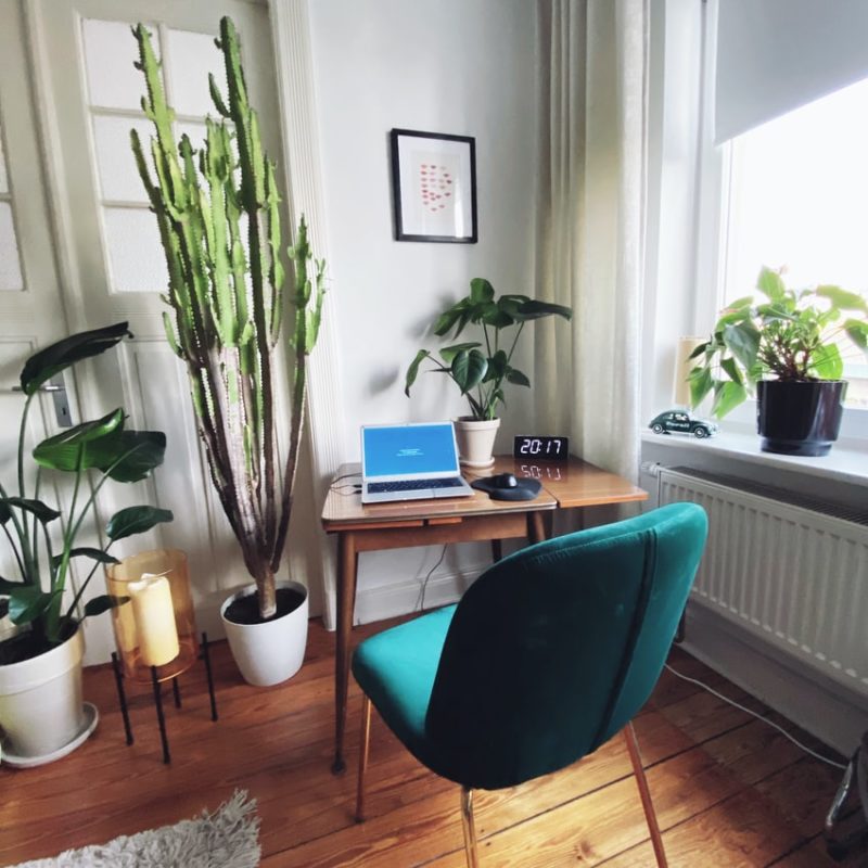 The Teachers’ Desk: Top Tips To Set Up Your Home Office