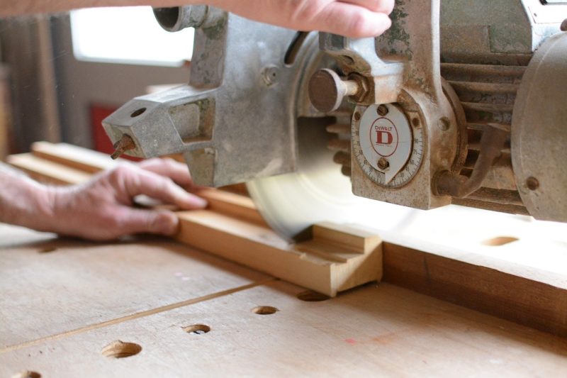 Best ways to cut wood for your DIY project