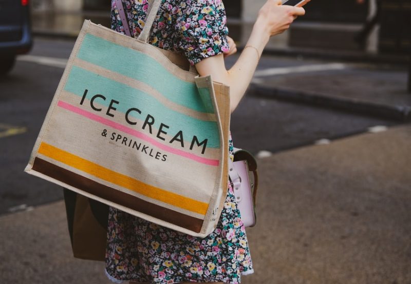 What are the Best Tote Bags for Travel?