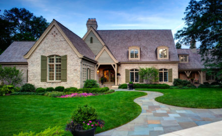 4 House Updates That Increase Your Curb Appeal and Make Your Home More Inviting