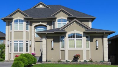 Pros & Cons of Stucco Siding For Home Building