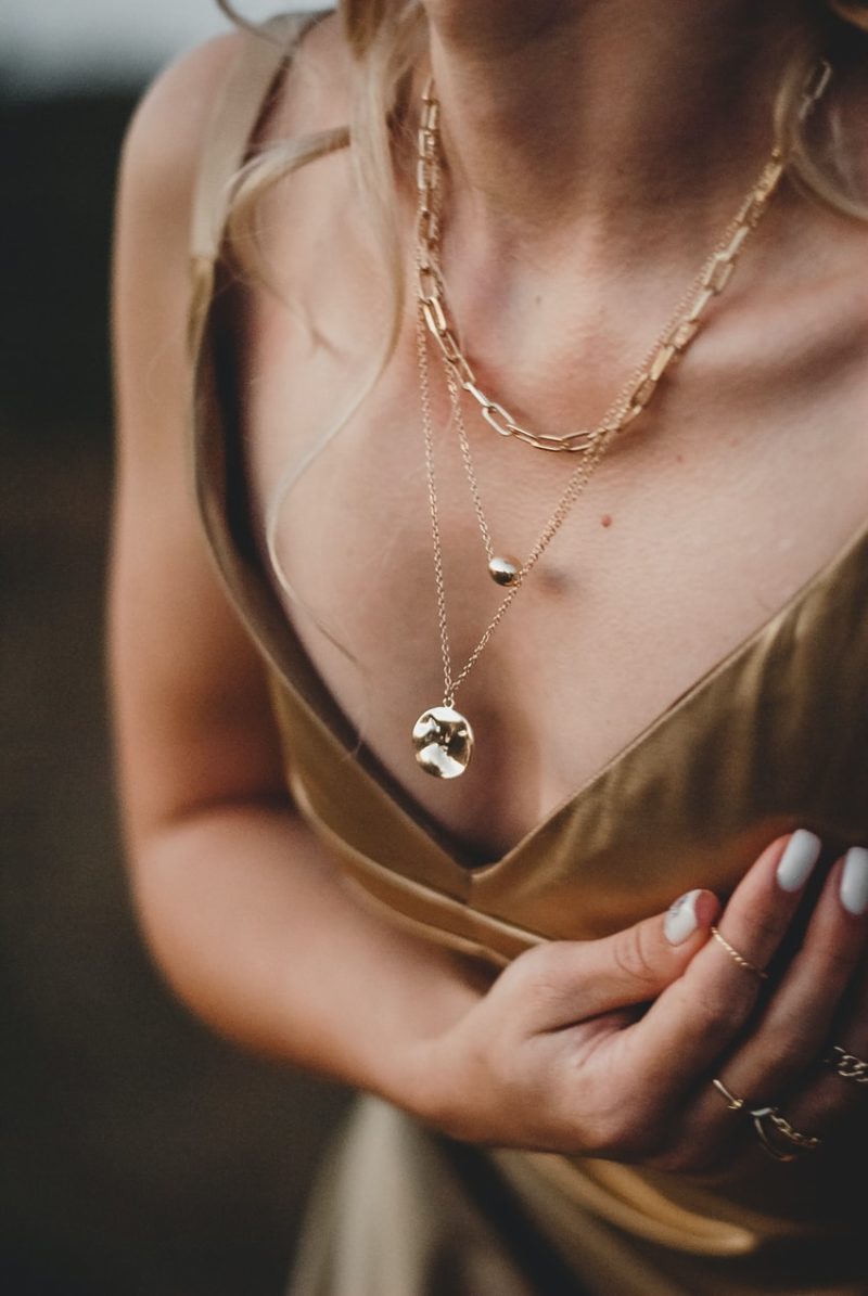 Jewelry Buyer's Guide to Necklace Chain Length