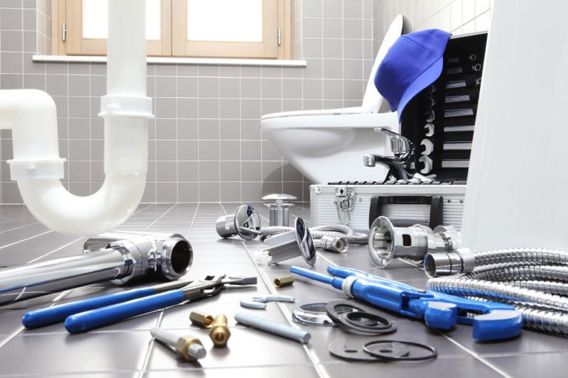 Time to Call a Plumber: When DIY Isn’t Enough