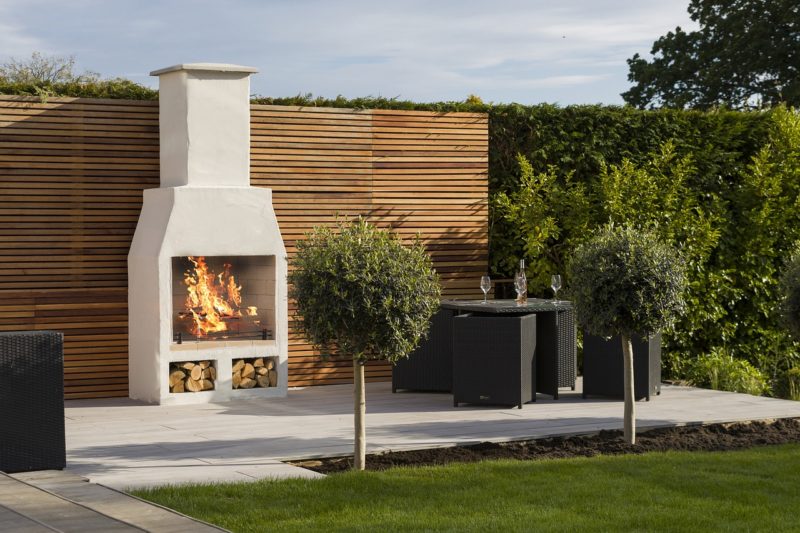 Outdoor Fireplaces Will be Key in 2022’s Housing Market
