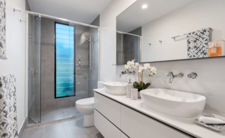 How to Make Your Small Bathroom Seem Bigger