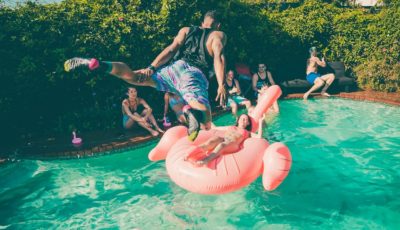 Guide to Arranging a Fun and Refreshing Pool Party