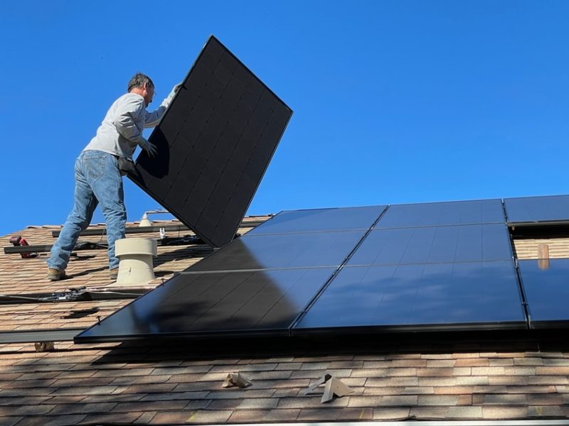 5 Reasons why your Business Should go Solar