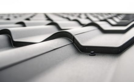 Metal or Asphalt: Which One to Choose for Your Home