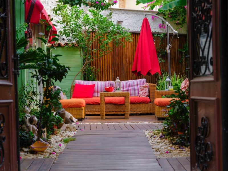 These 9 Creative Ideas Will Give Your Outdoor Area a More Intimate Feel