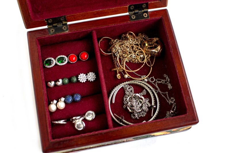 How To Organise Your Jewellery Appropriately
