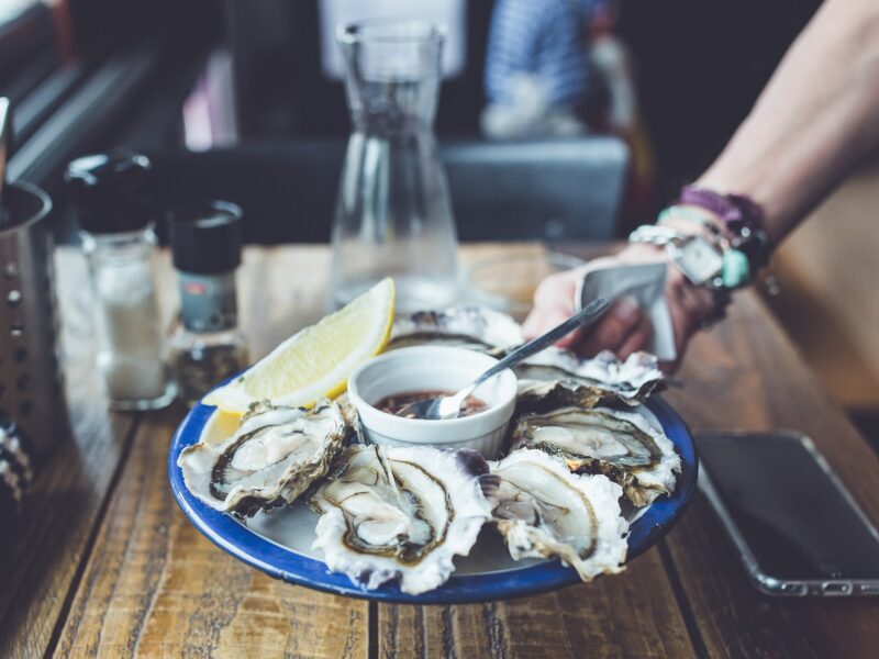 How to Spot the Best Seafood Restaurants on Your Travels