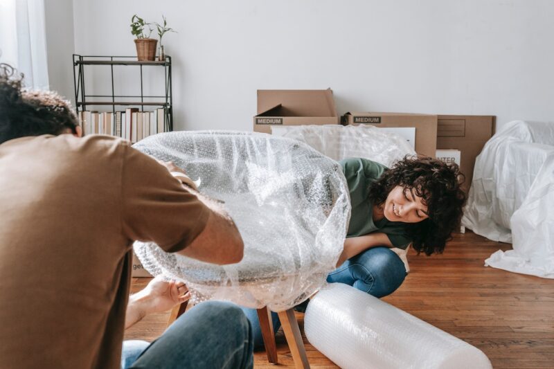 Moving Heavy Furniture? Follow Suitable Tips for a Stress-Free Move