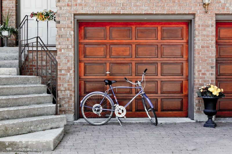 How To Install a Garage Door in 5 Easy Steps