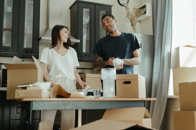 Professional Movers vs. DIY Moving: What Works for You?