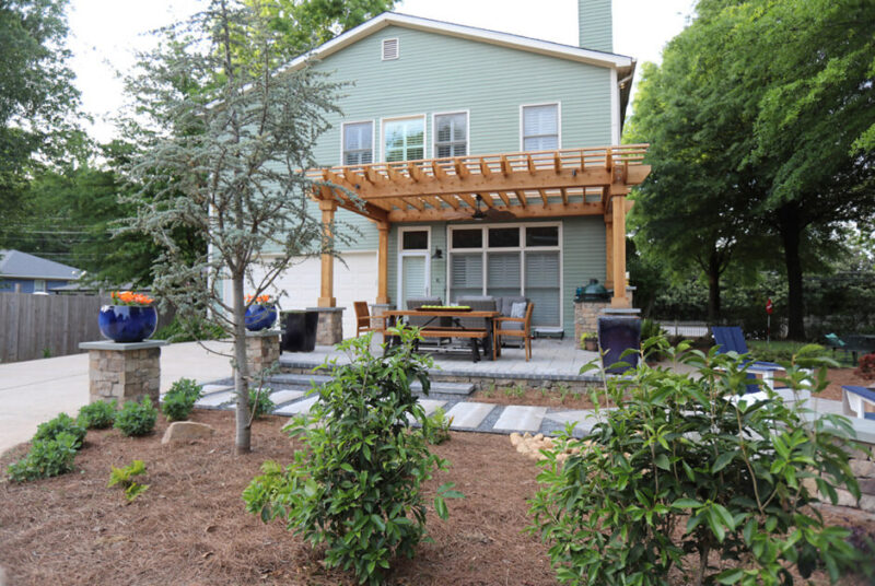 6 Benefits of Having a Pergola in Your Backyard