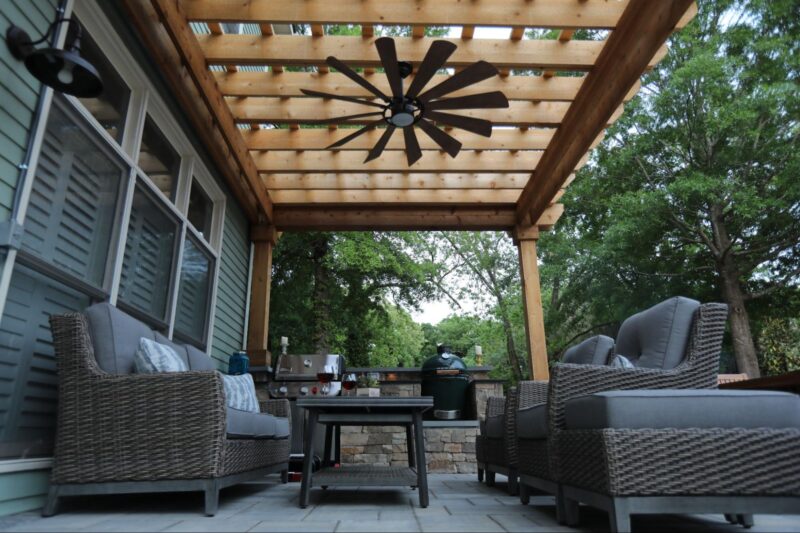 6 Benefits of Having a Pergola in Your Backyard