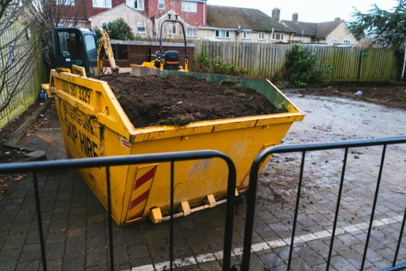 How Skip Bin Hire Can Simplify Your Home Renovation Cleanup